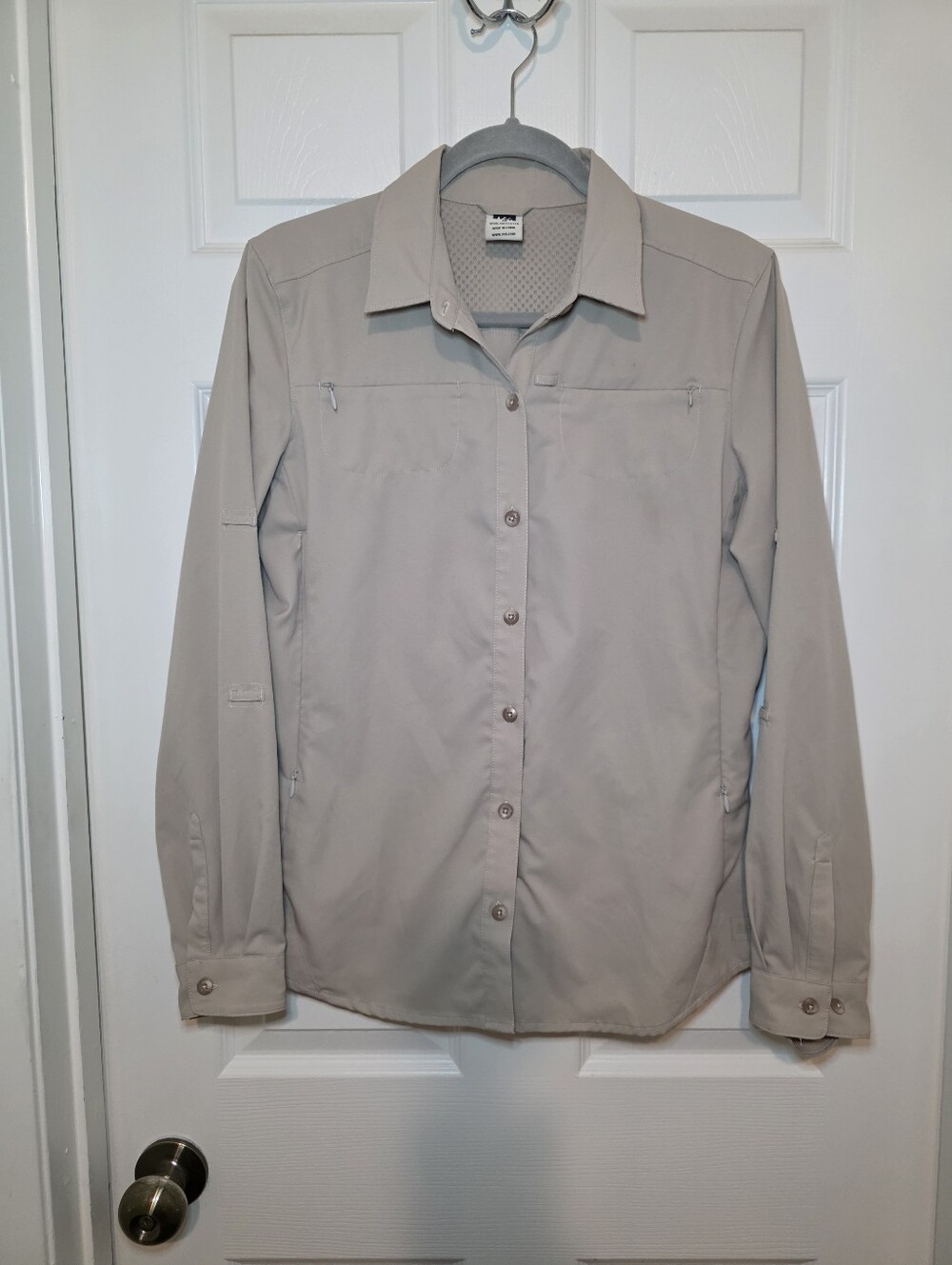 REI Co-op Sahara Women’s M Beige Long Sleeve Hiking Shirt